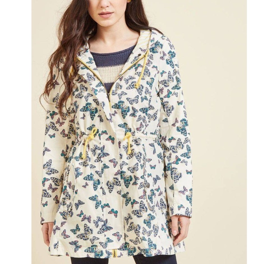ModCloth Jacket Coat Cream Butterfly Novelty Print Hooded Utility Plus Size 2X